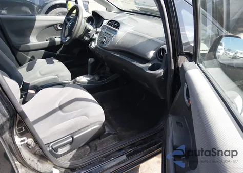 2010 Honda Fit из США, поврежденный, VIN JHMGE8H27AC030714